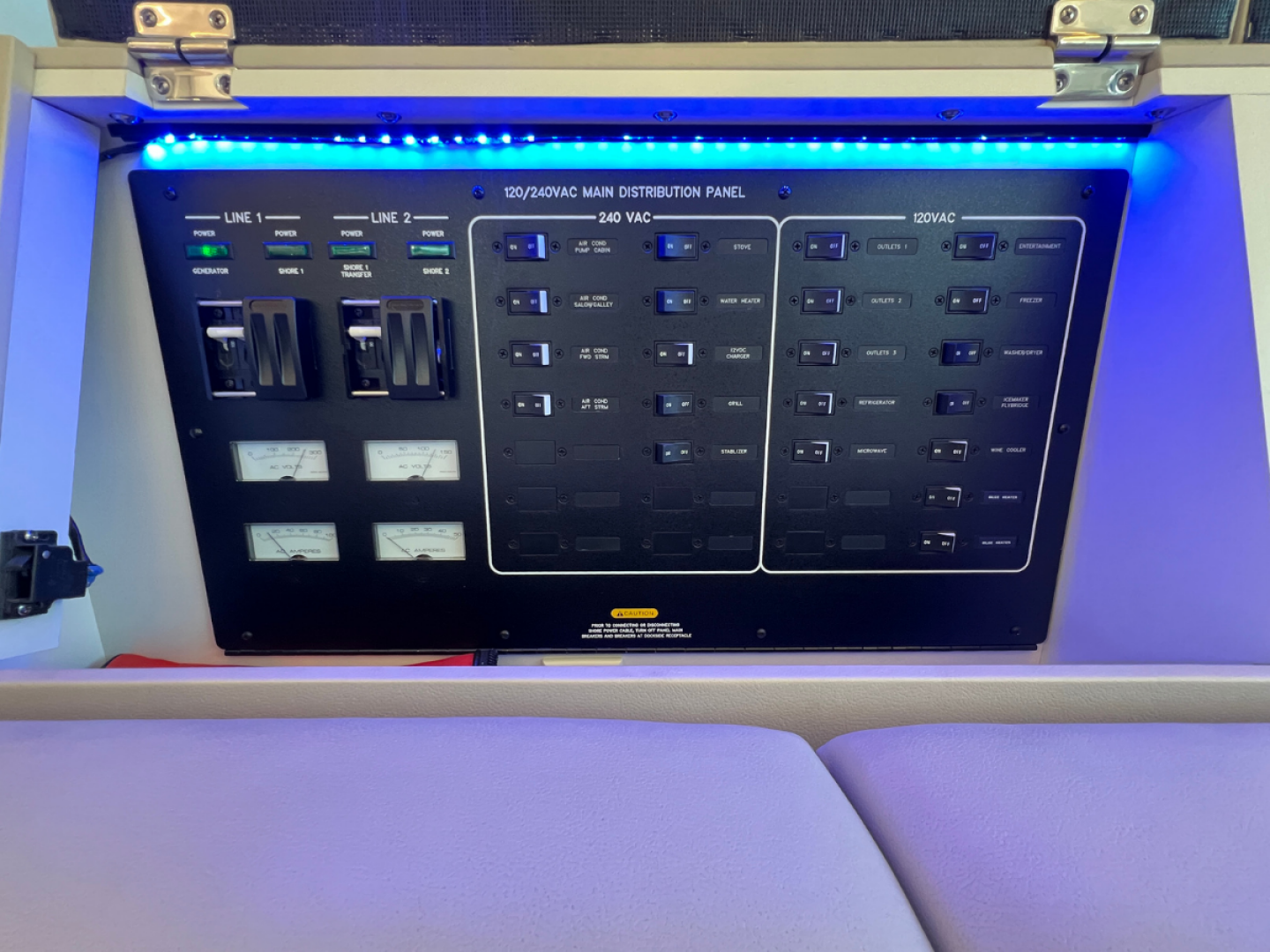 2018 Sea Ray FLY 520