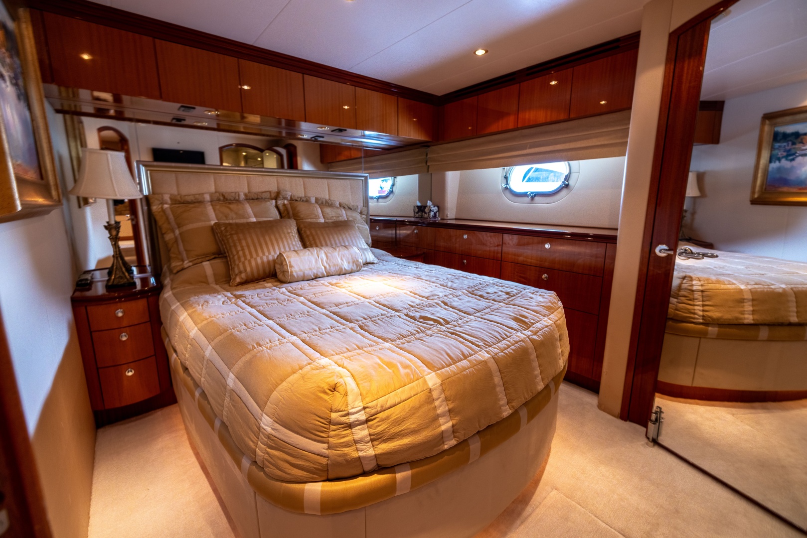 OUTRAGEOUS 80ft Hatteras Yacht For Sale