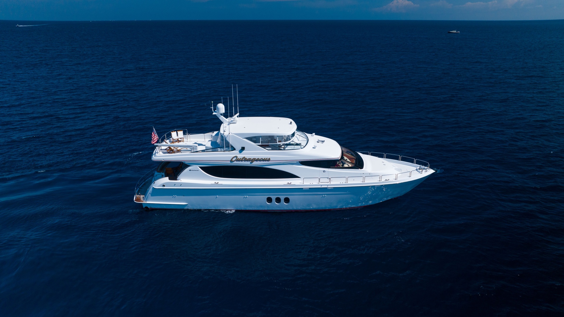 OUTRAGEOUS 80ft Hatteras Yacht For Sale