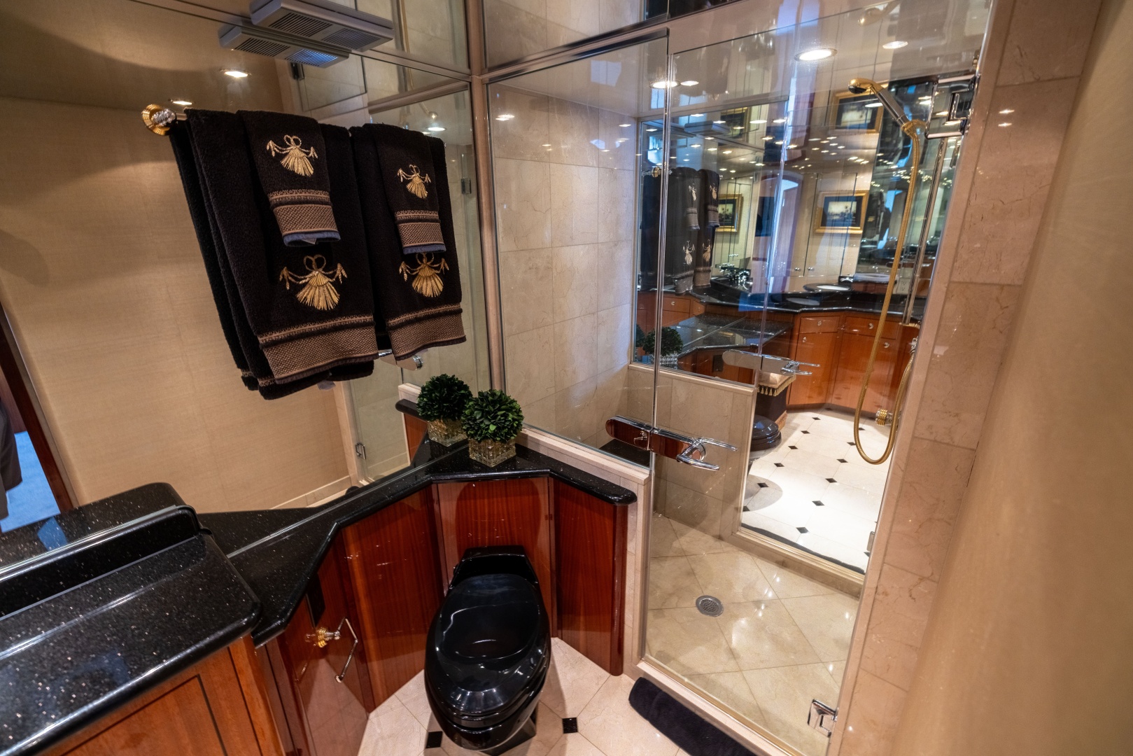 OUTRAGEOUS 80ft Hatteras Yacht For Sale