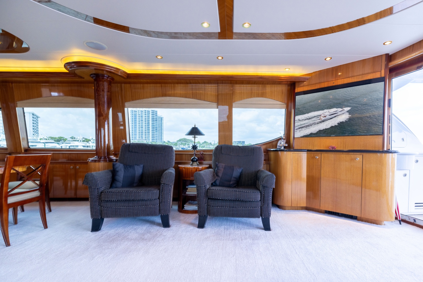OUTRAGEOUS 80ft Hatteras Yacht For Sale