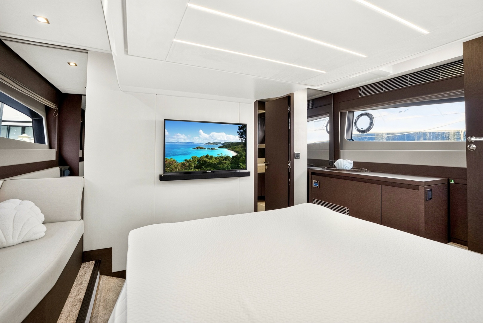 2019 Prestige 520S