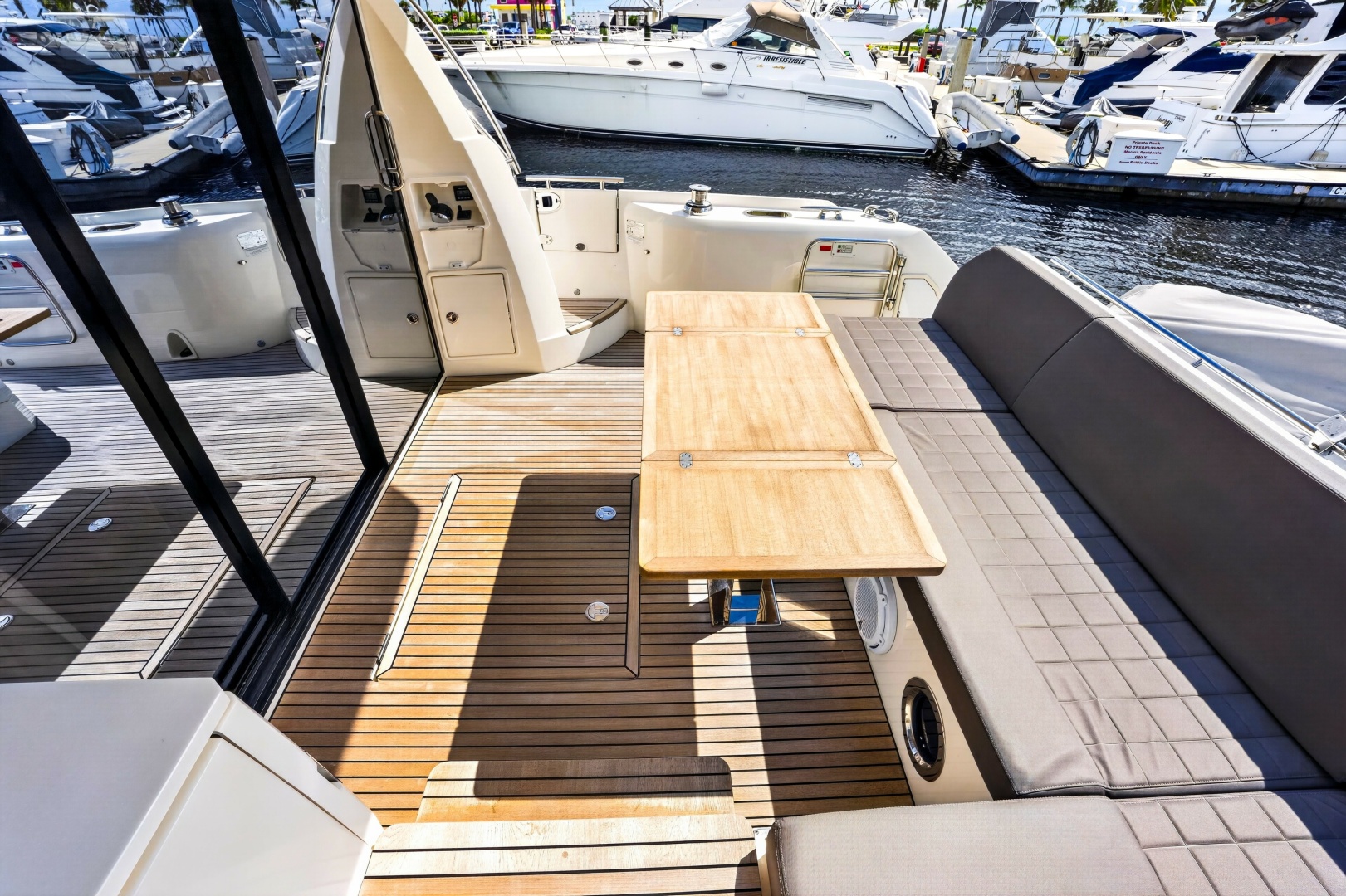 2019 Prestige 520S