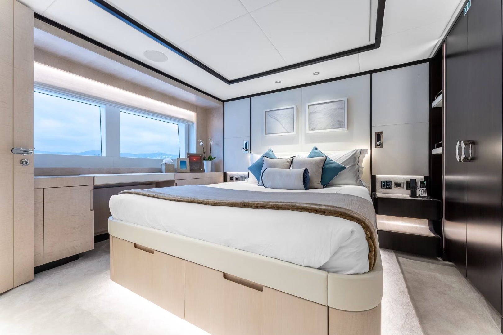 2024 Gulf Craft Majesty 120
