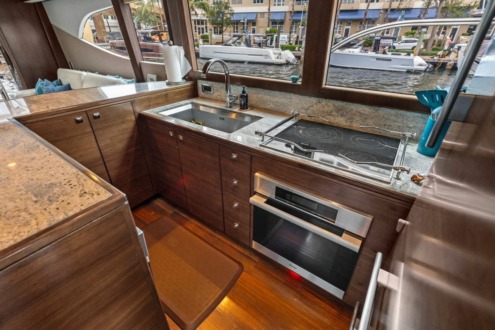 VELOCE 74ft Custom Yacht For Sale