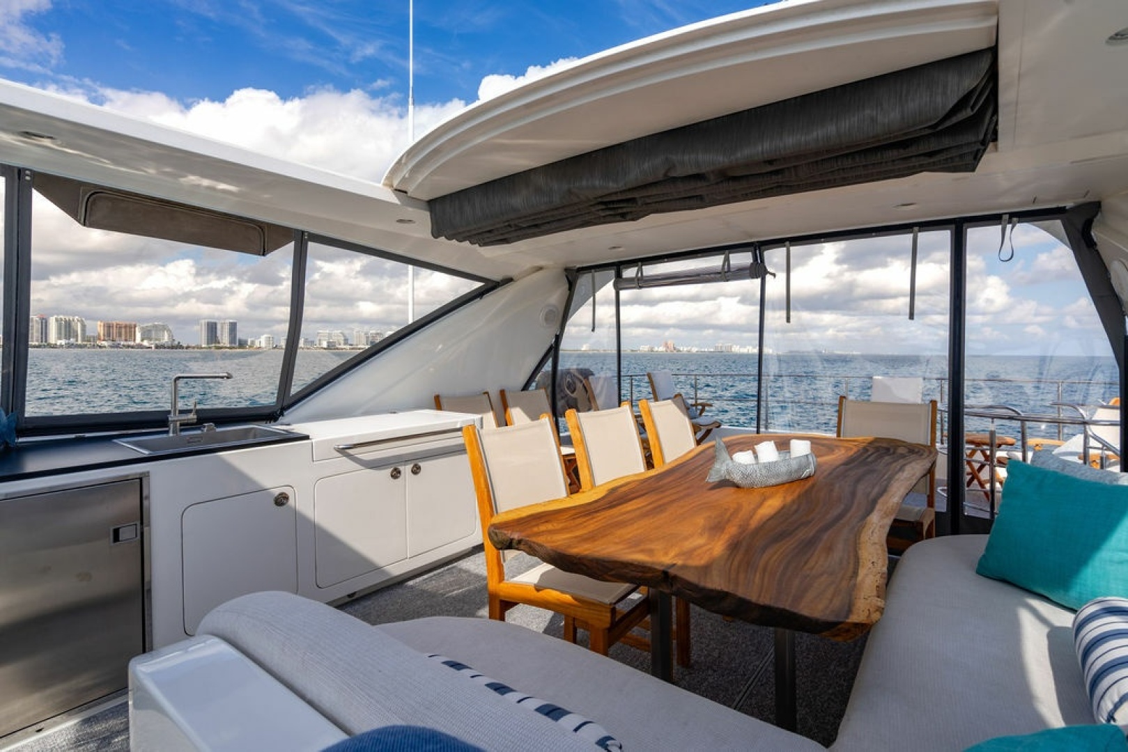VELOCE 74ft Custom Yacht For Sale