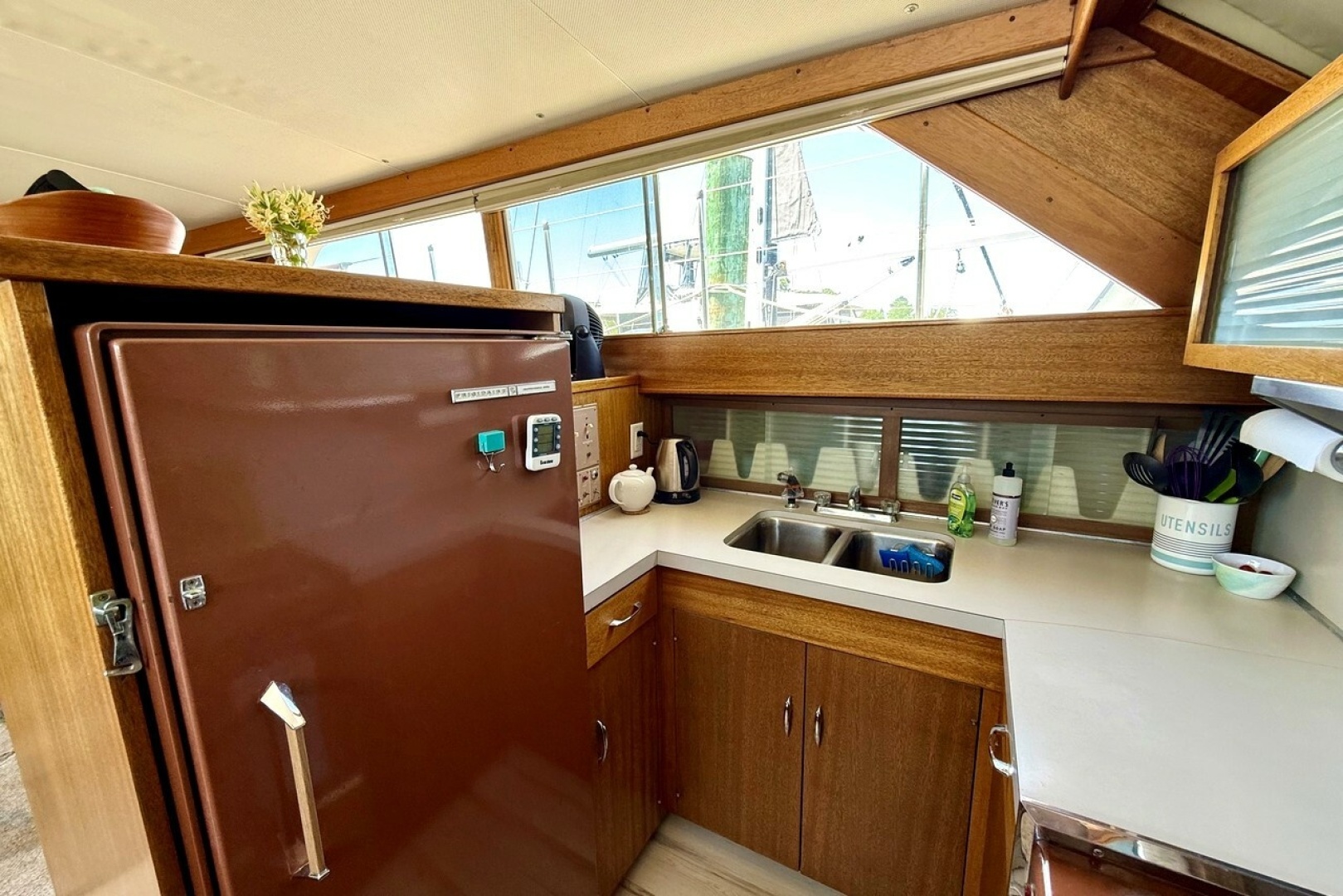 Morning Mist 47ft Chris Craft Yacht For Sale