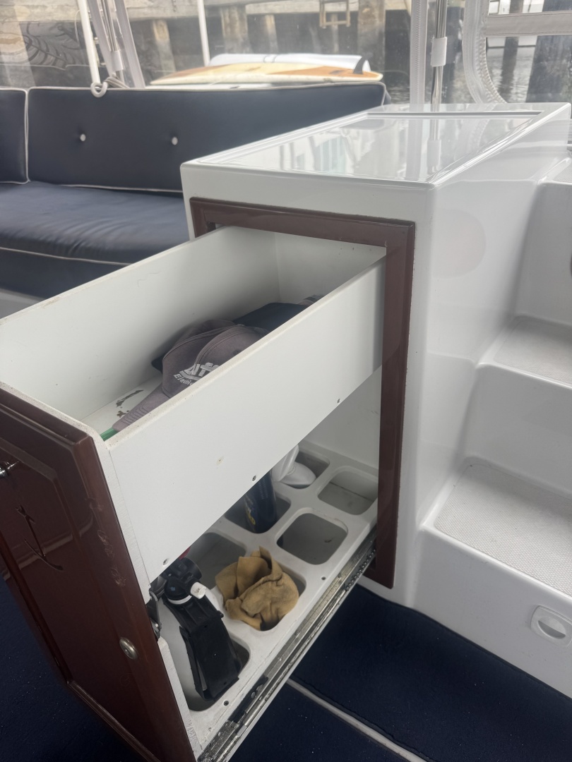 22ft Duffy Yacht For Sale