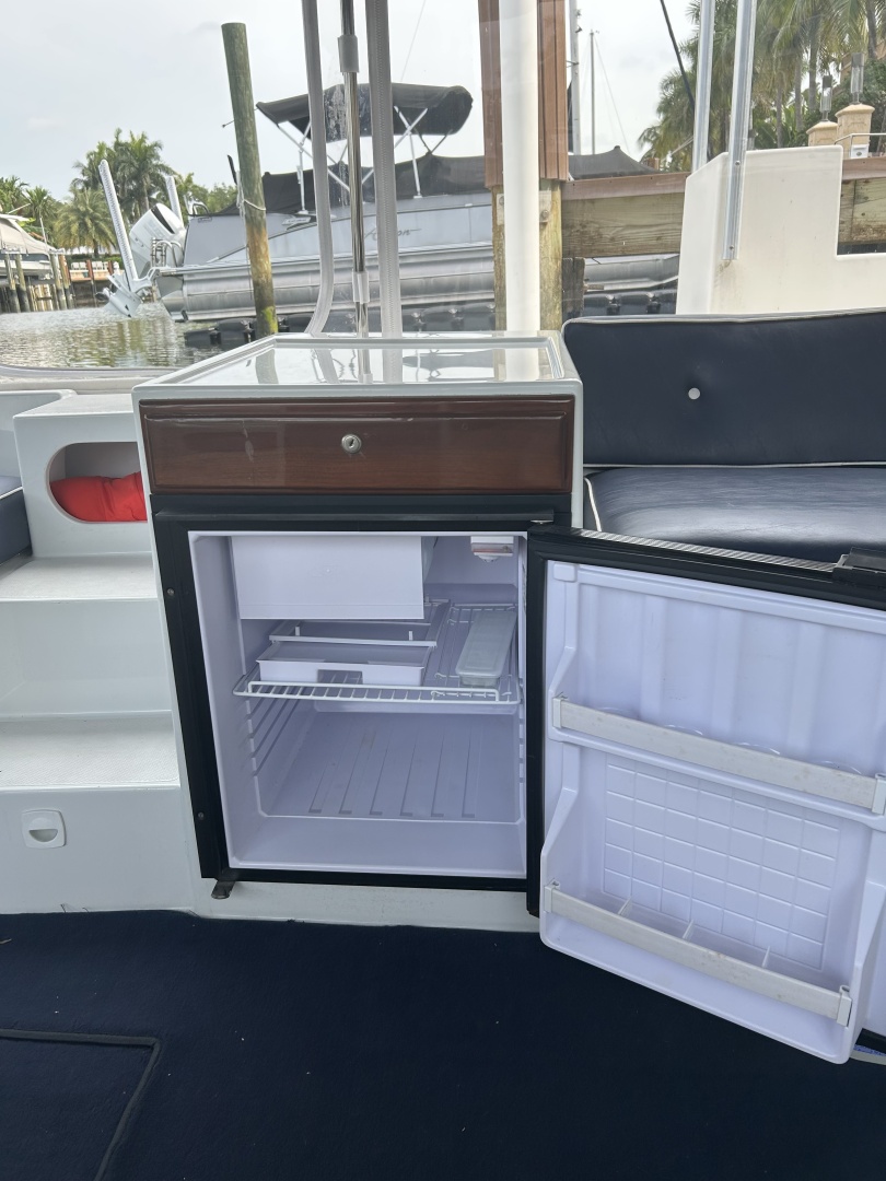22ft Duffy Yacht For Sale