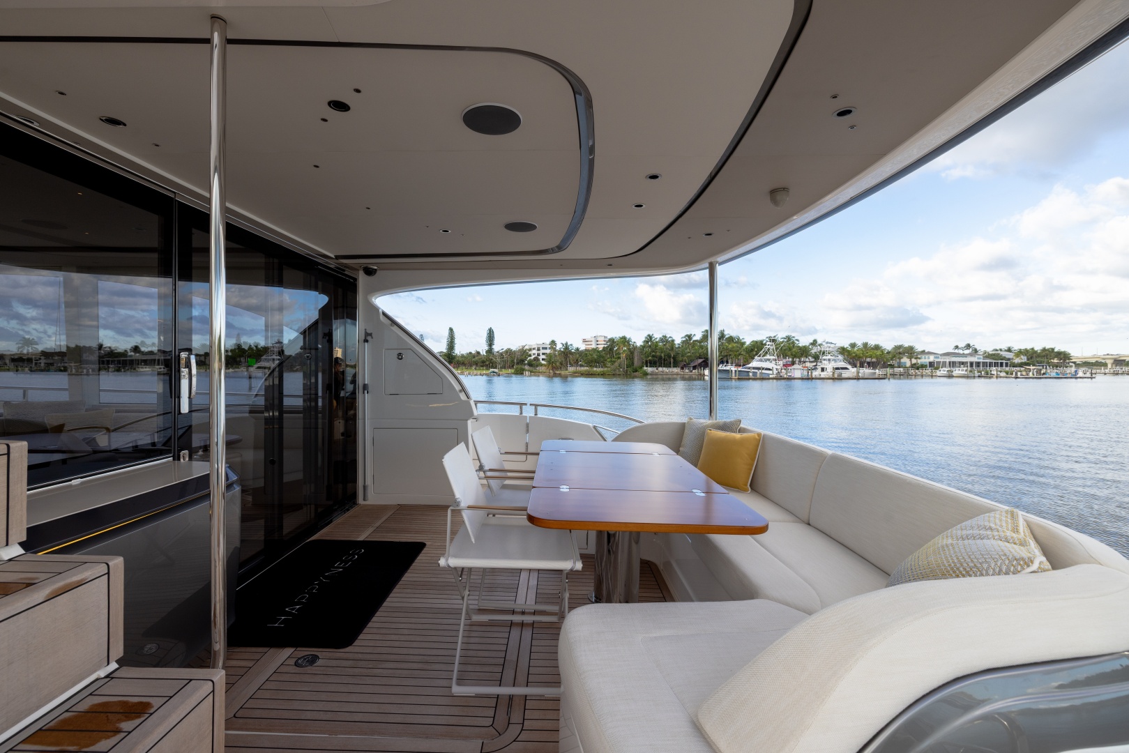 Happyness 72ft Princess Yacht For Sale Happyness 72ft Princess Yacht For Sale