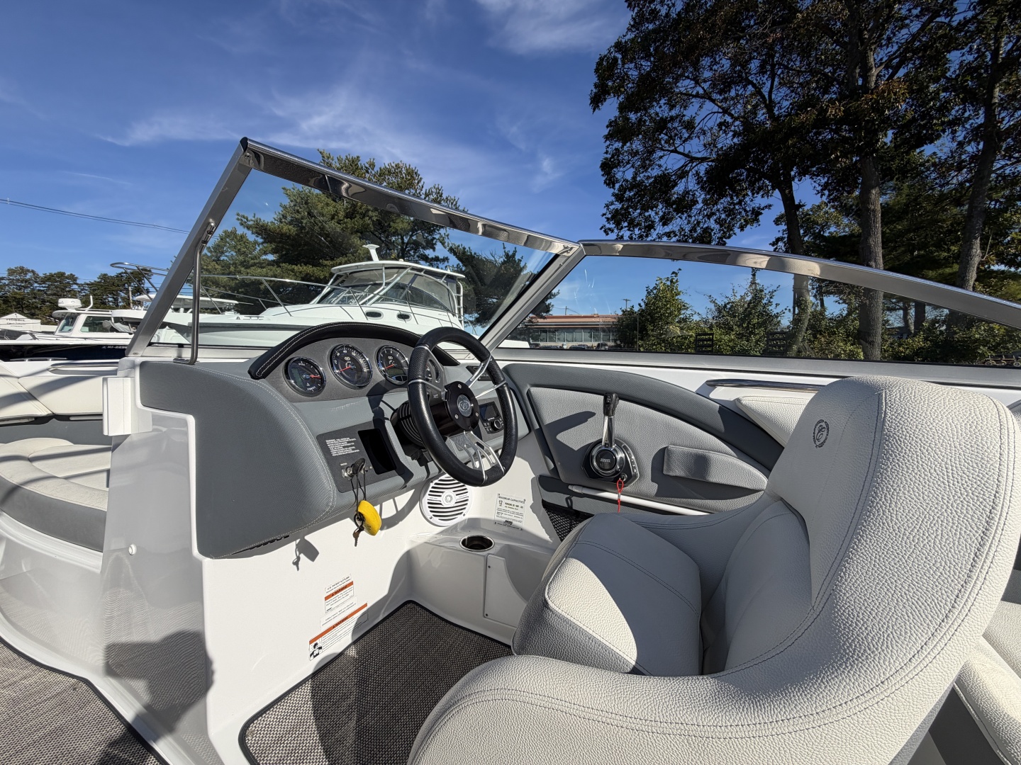 22ft Cobalt Yacht For Sale