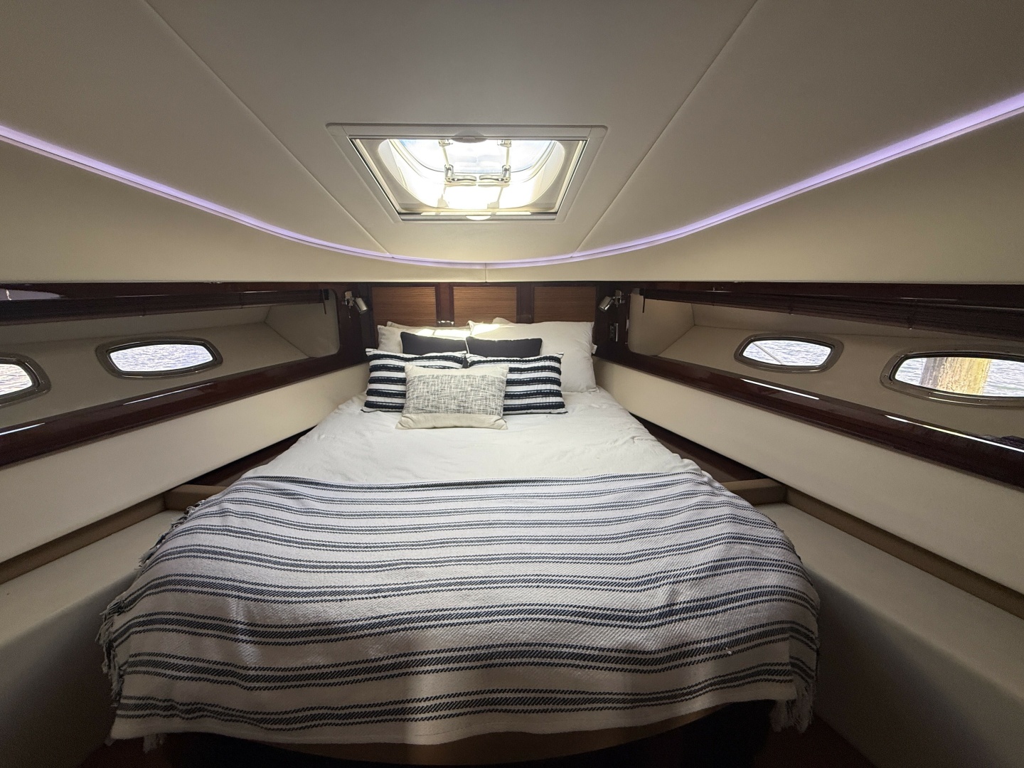58ft Sea Ray Yacht For Sale