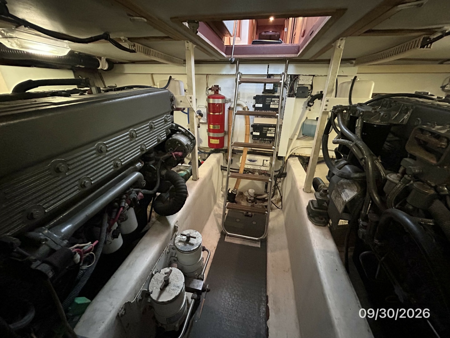 42' Sabre engine room forward