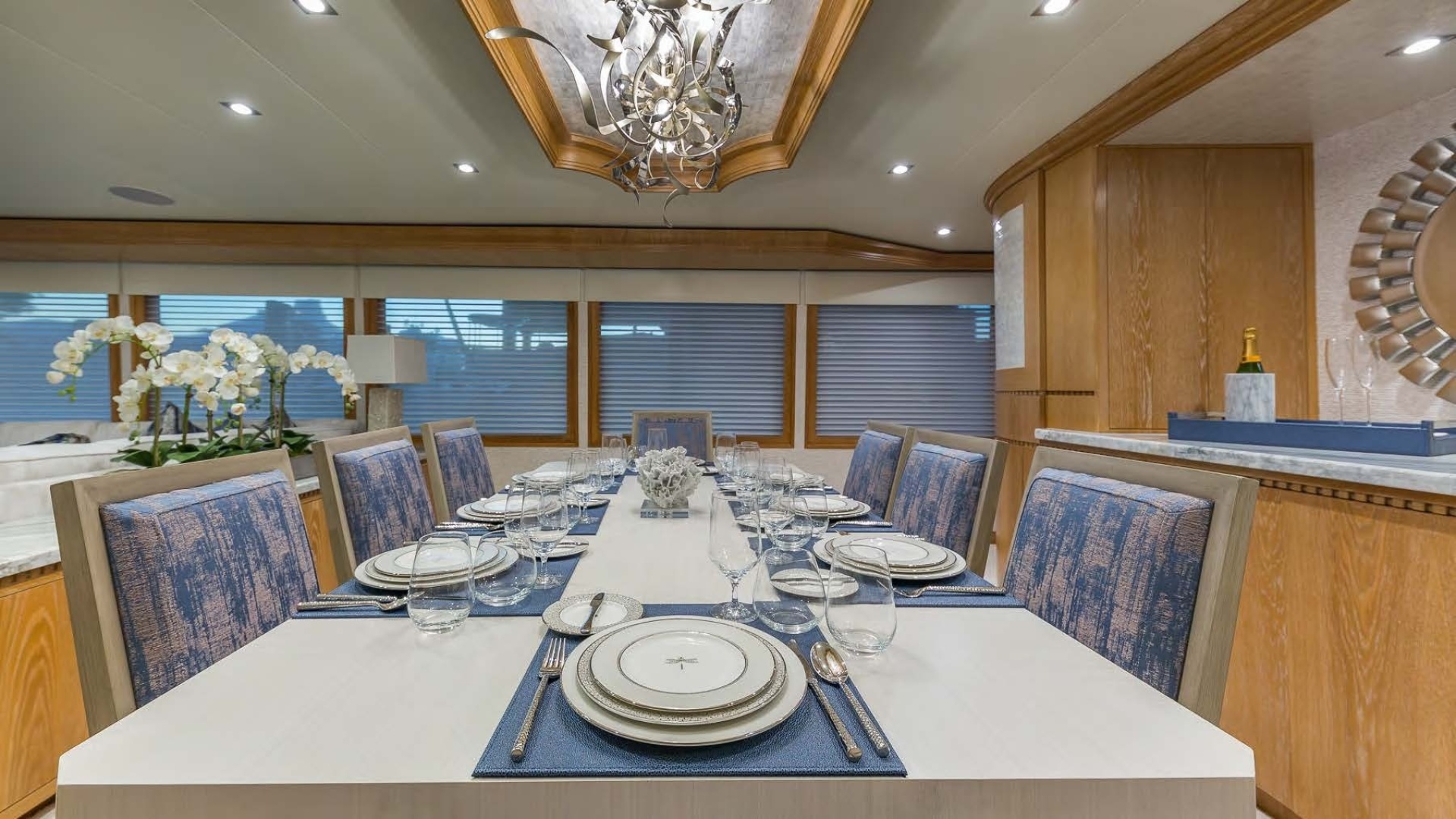 WINNING HAND 120ft Broward Yacht For Sale