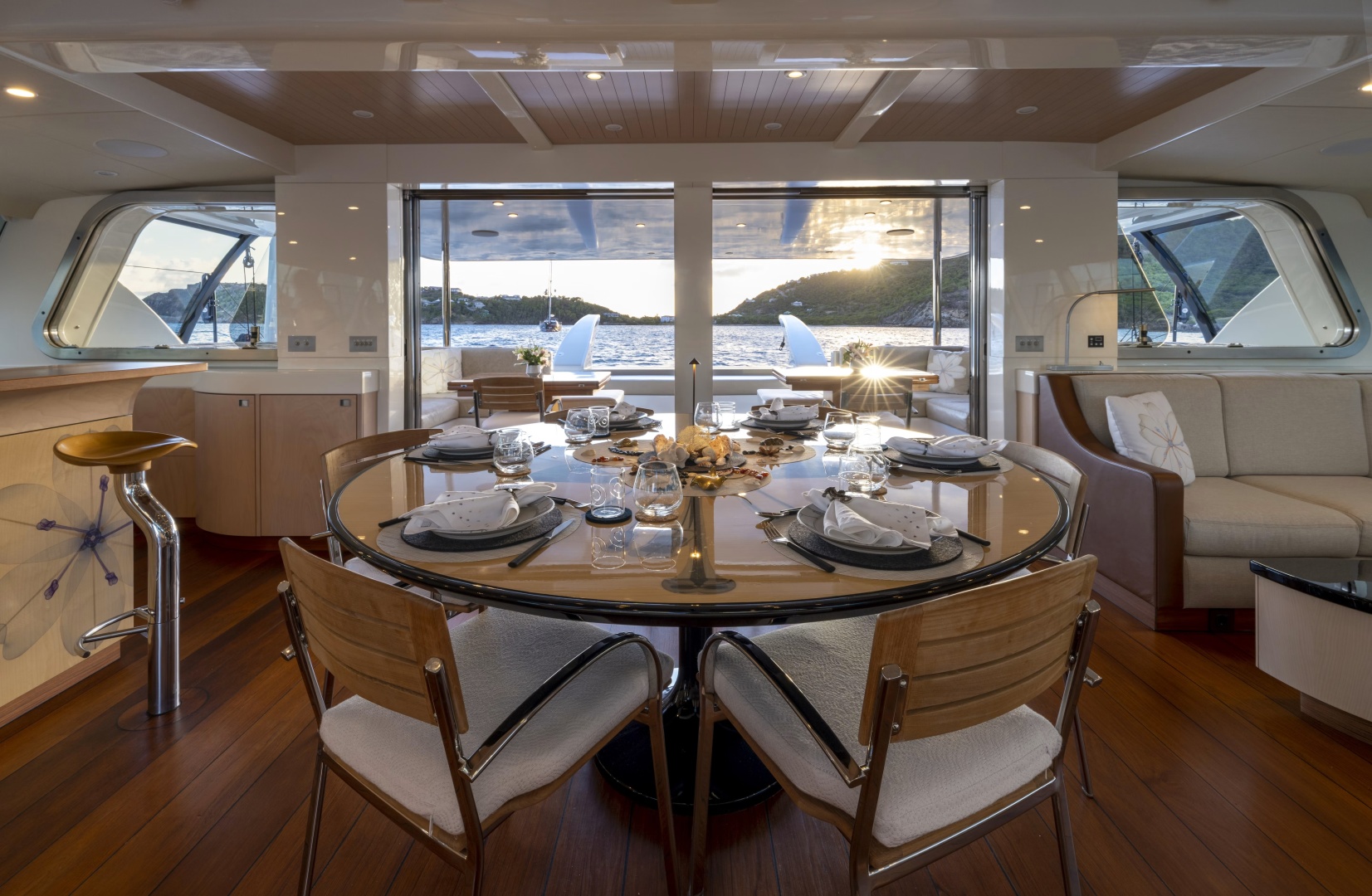 2010 Gunboat 