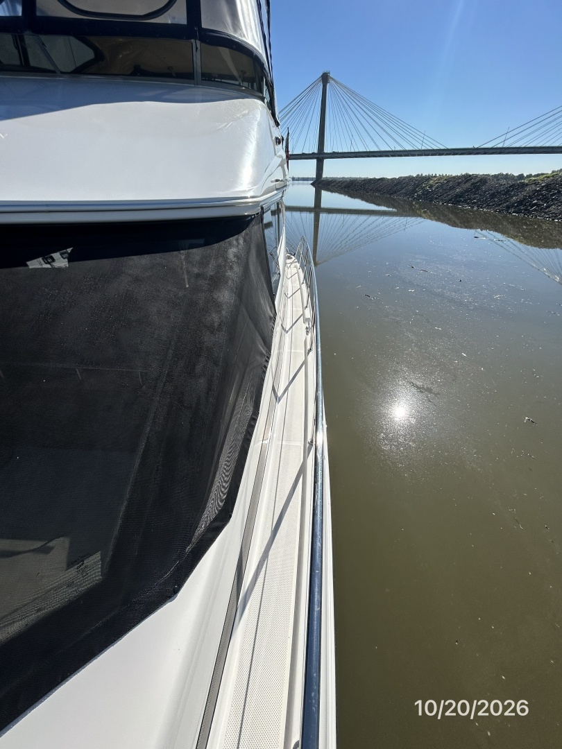 Meridian 441 port side deck2