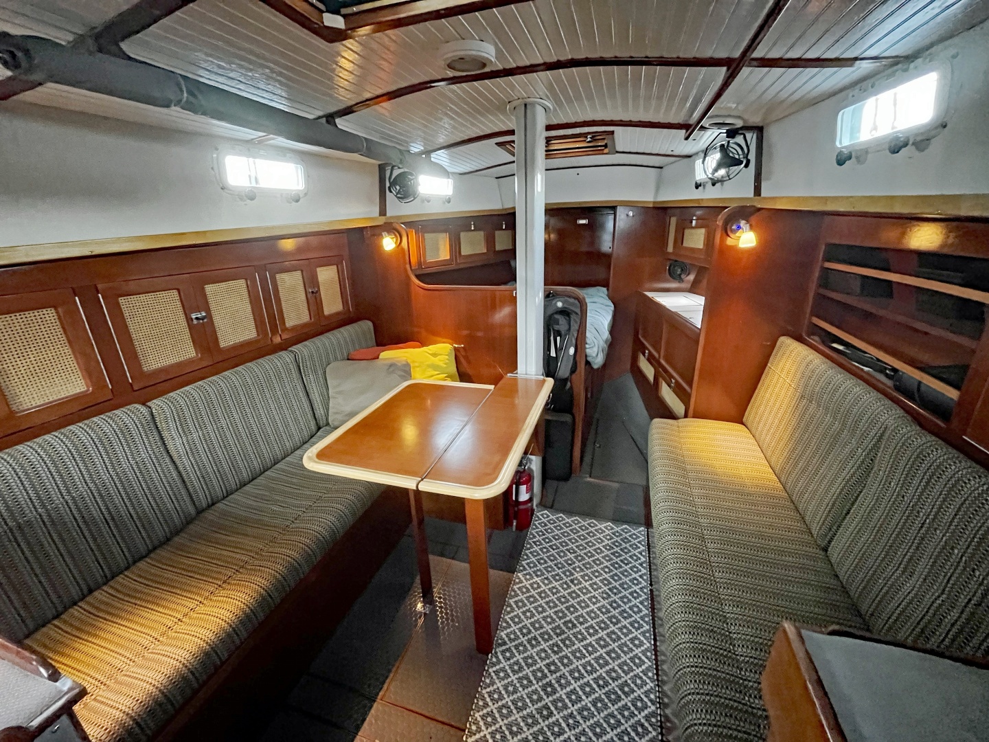 PATINA 35ft Brewer Yacht For Sale PATINA 35ft Brewer Yacht For Sale