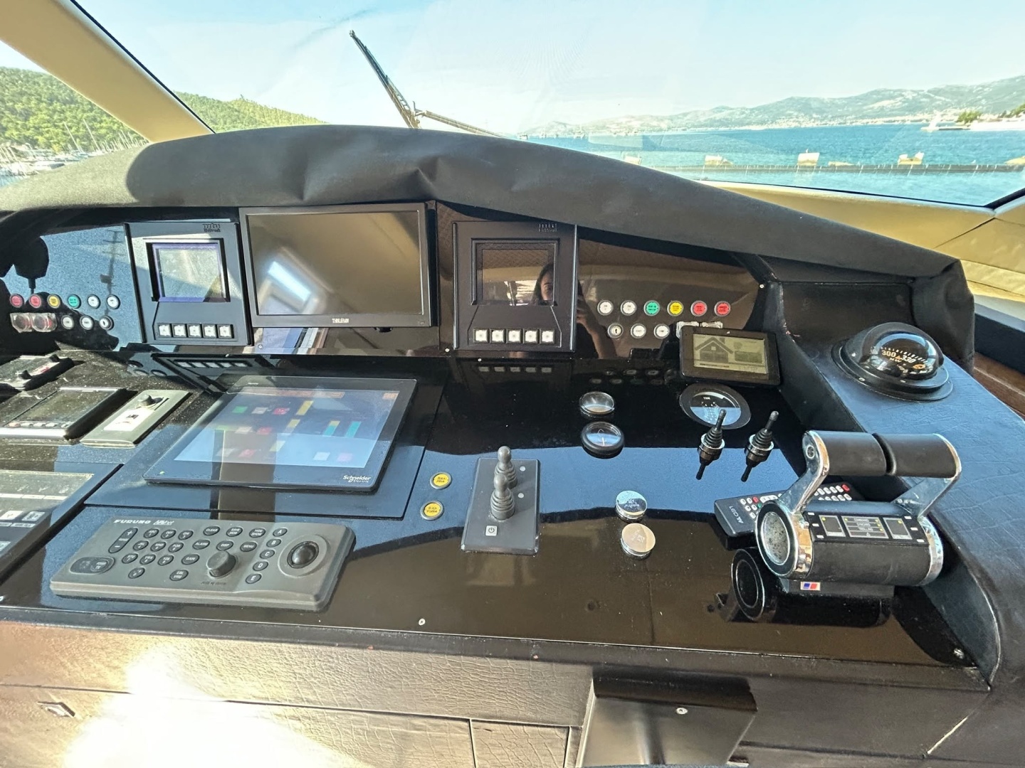 F 68 68ft Custom Yacht For Sale