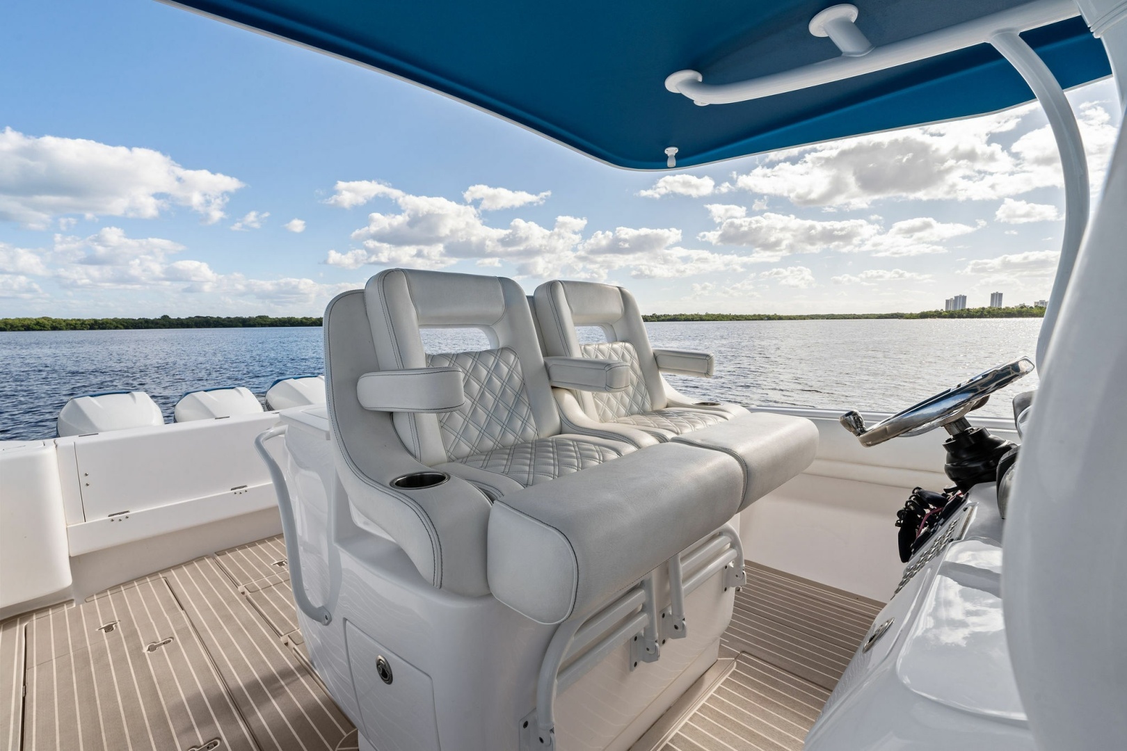 2022 Intrepid 407 Nomad FE