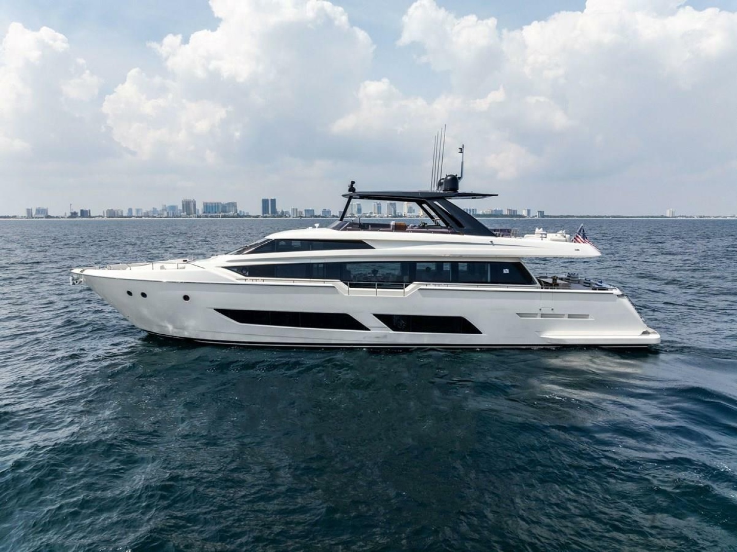 THE BRASS RING 85ft Ferretti Yachts Yacht For Sale