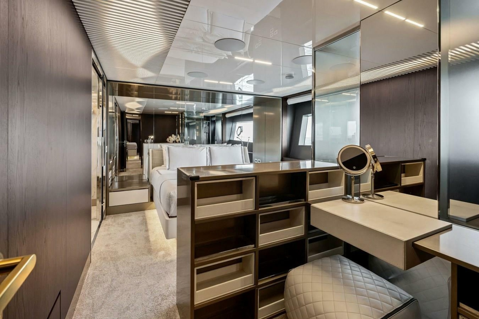 THE BRASS RING 85ft Ferretti Yachts Yacht For Sale
