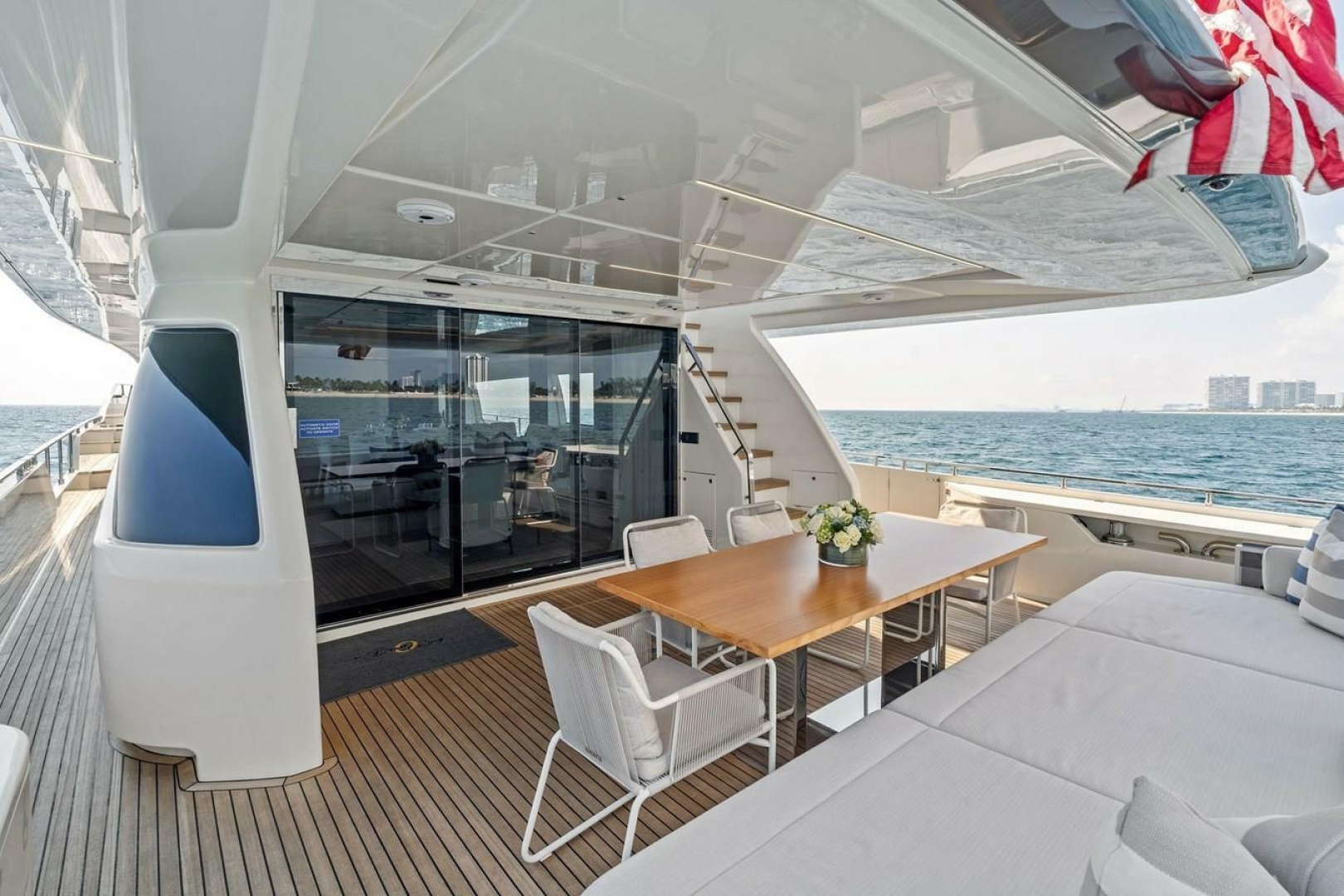 THE BRASS RING 85ft Ferretti Yachts Yacht For Sale