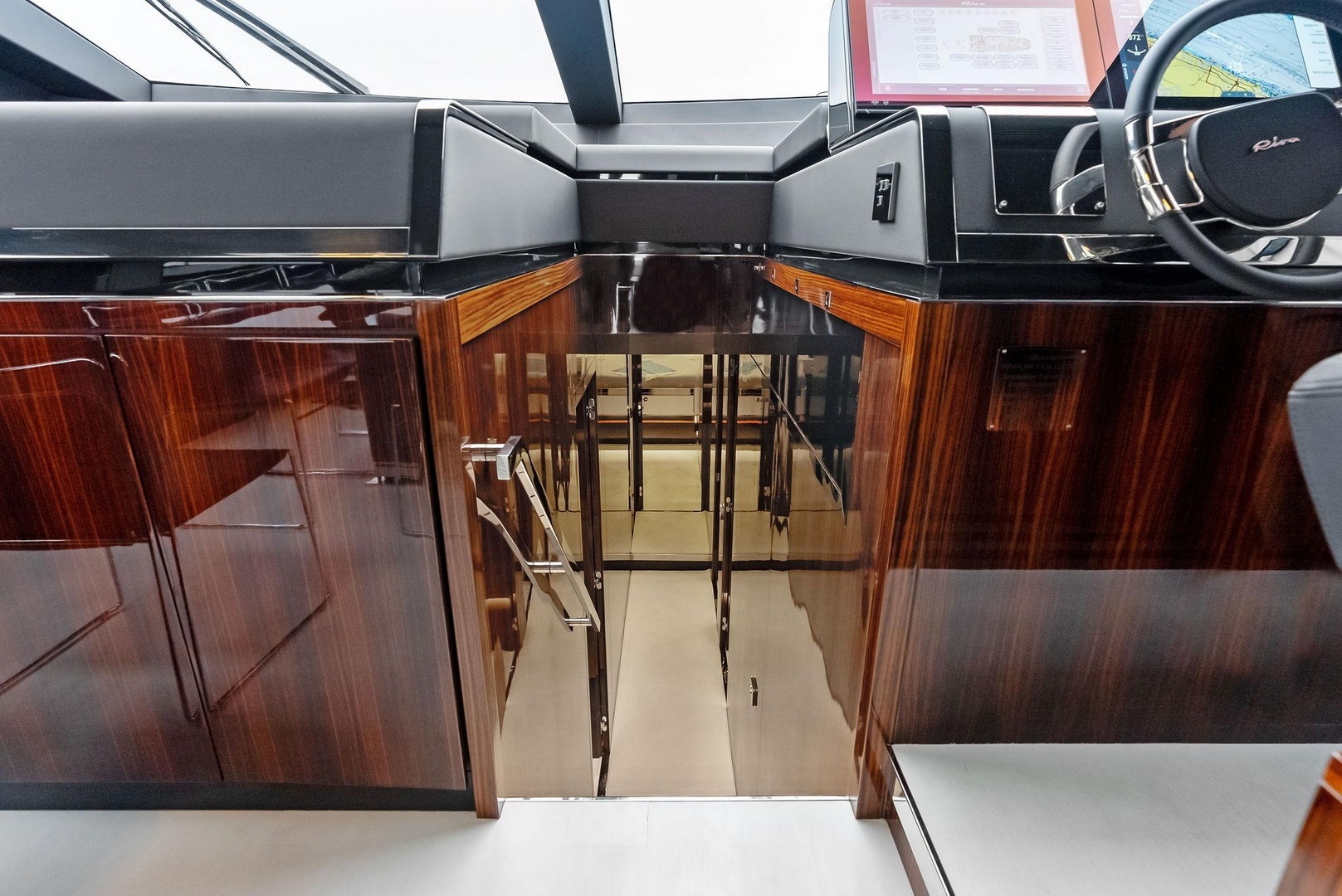 88ft Riva Yacht For Sale 88ft Riva Yacht For Sale