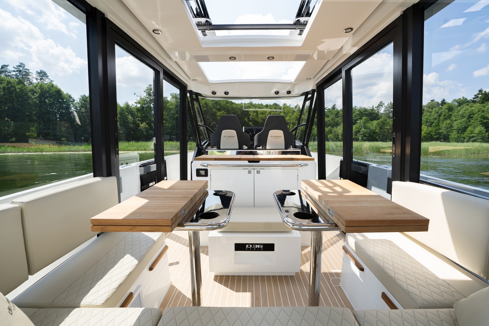2027 De Antonio D36 Cabin