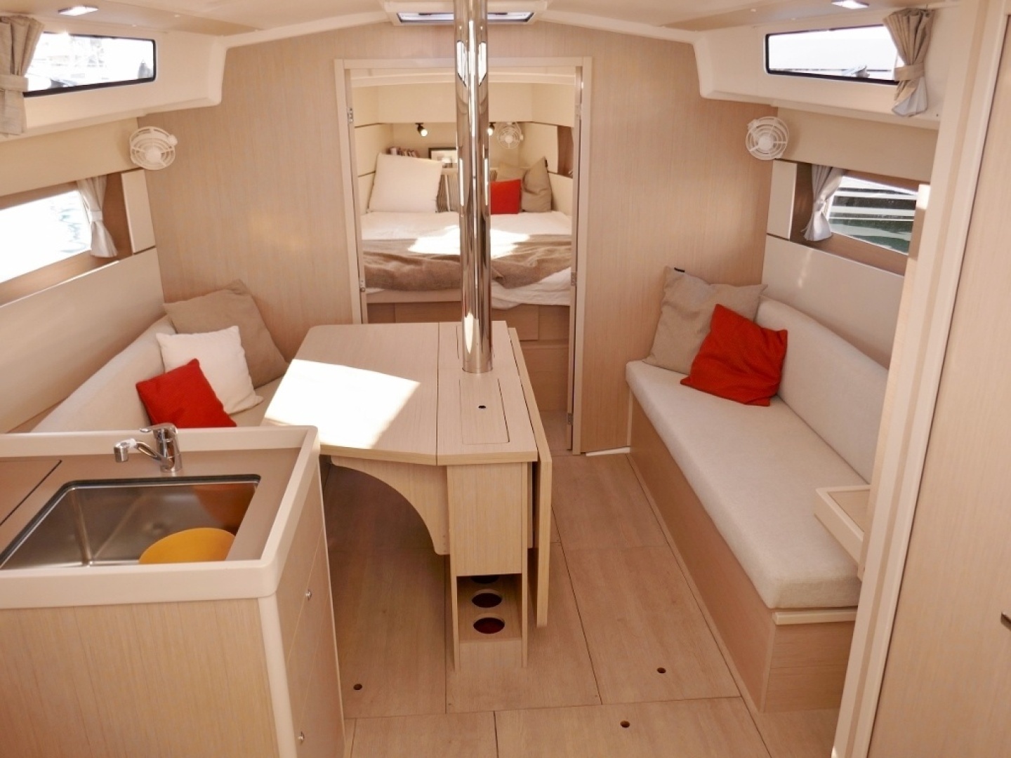 Wanderer 38ft Beneteau Yacht For Sale