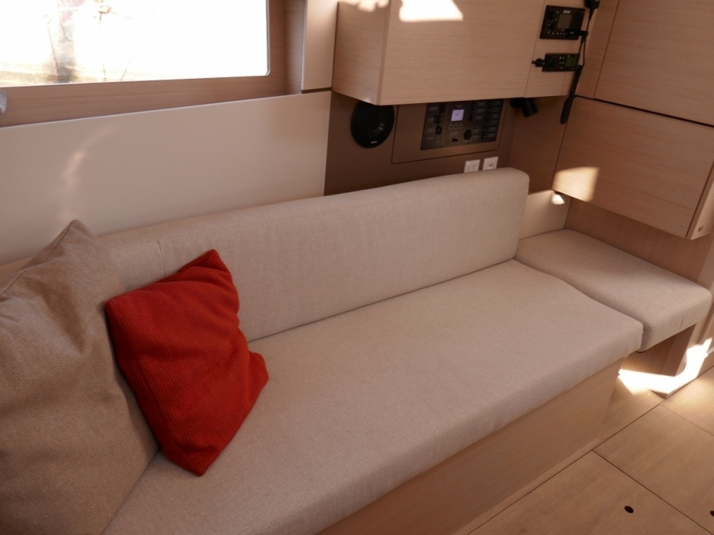 Beneteau Oceanis 38.1