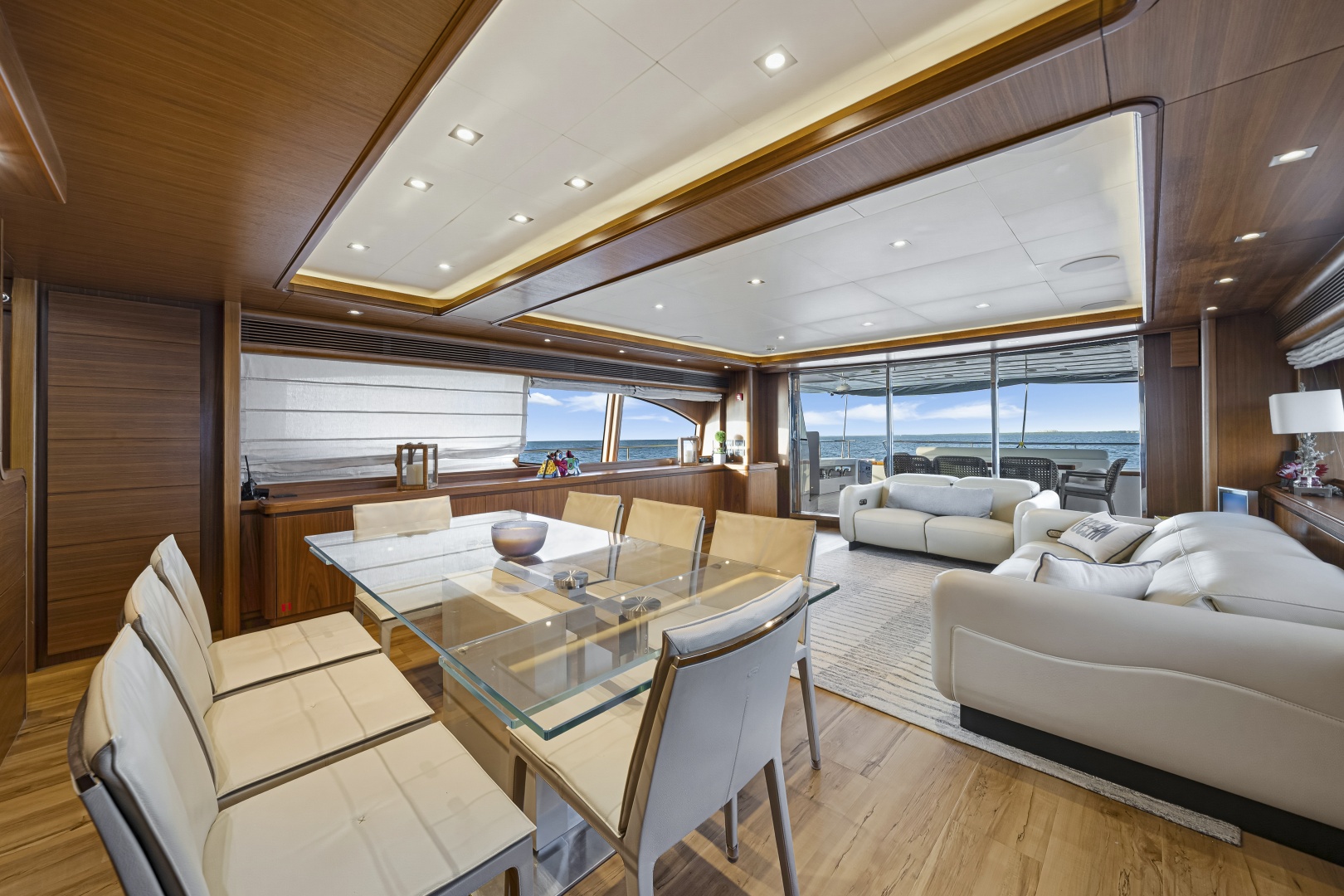 2016 Ferretti Yachts Custom Line