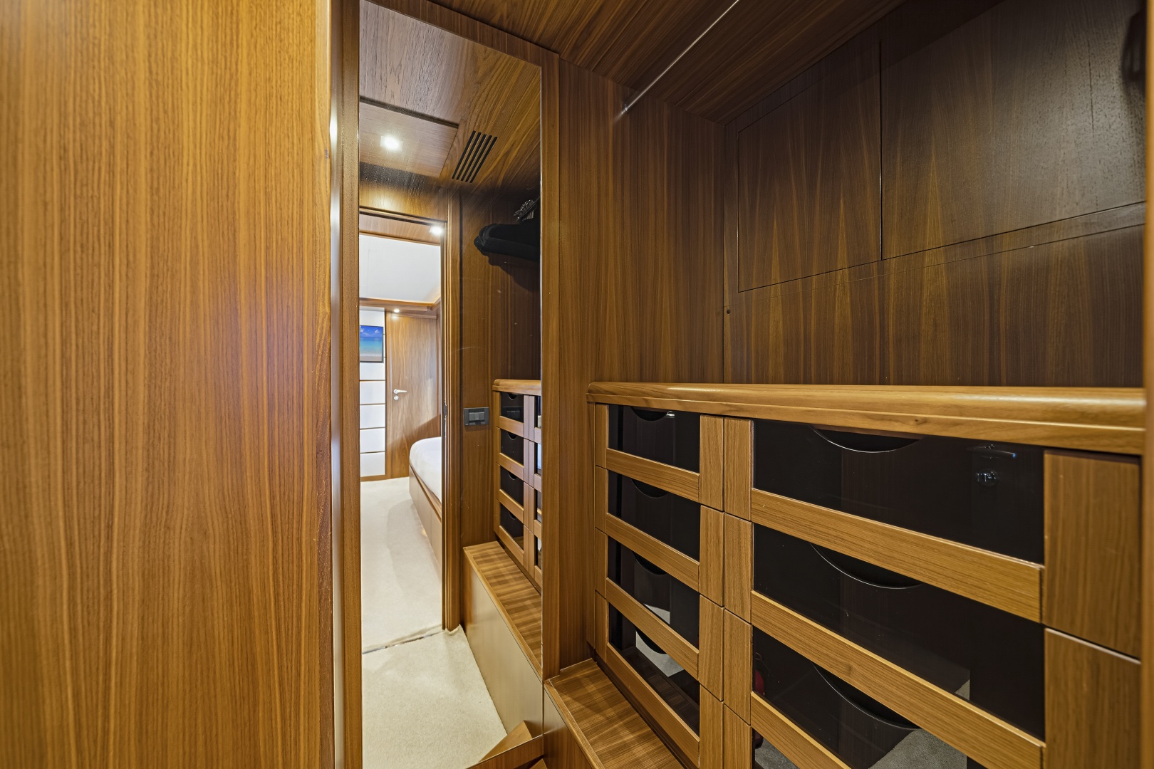 2016 Ferretti Yachts Custom Line