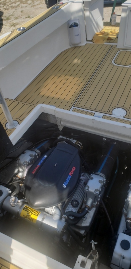 Island Girl 30ft Luhrs Yacht For Sale
