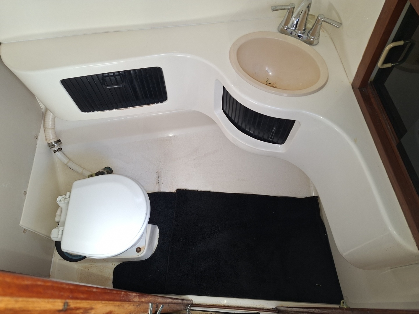 Island Girl 30ft Luhrs Yacht For Sale