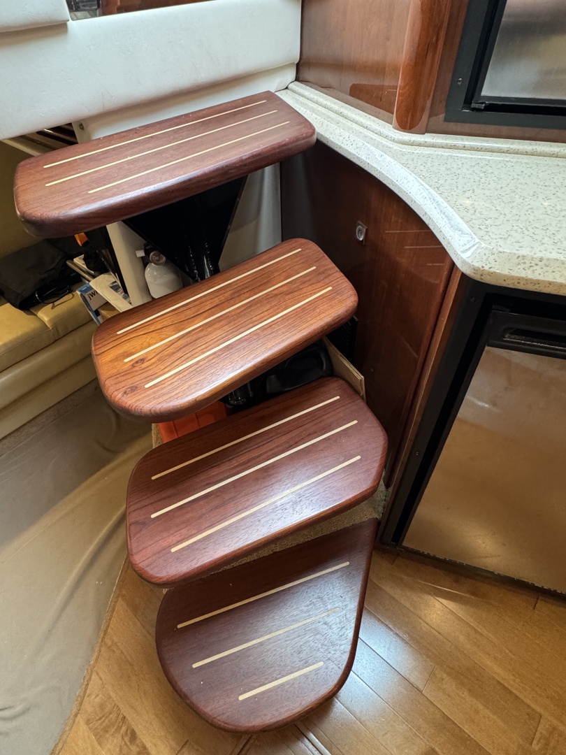 2010 Sea Ray 390 Sundancer