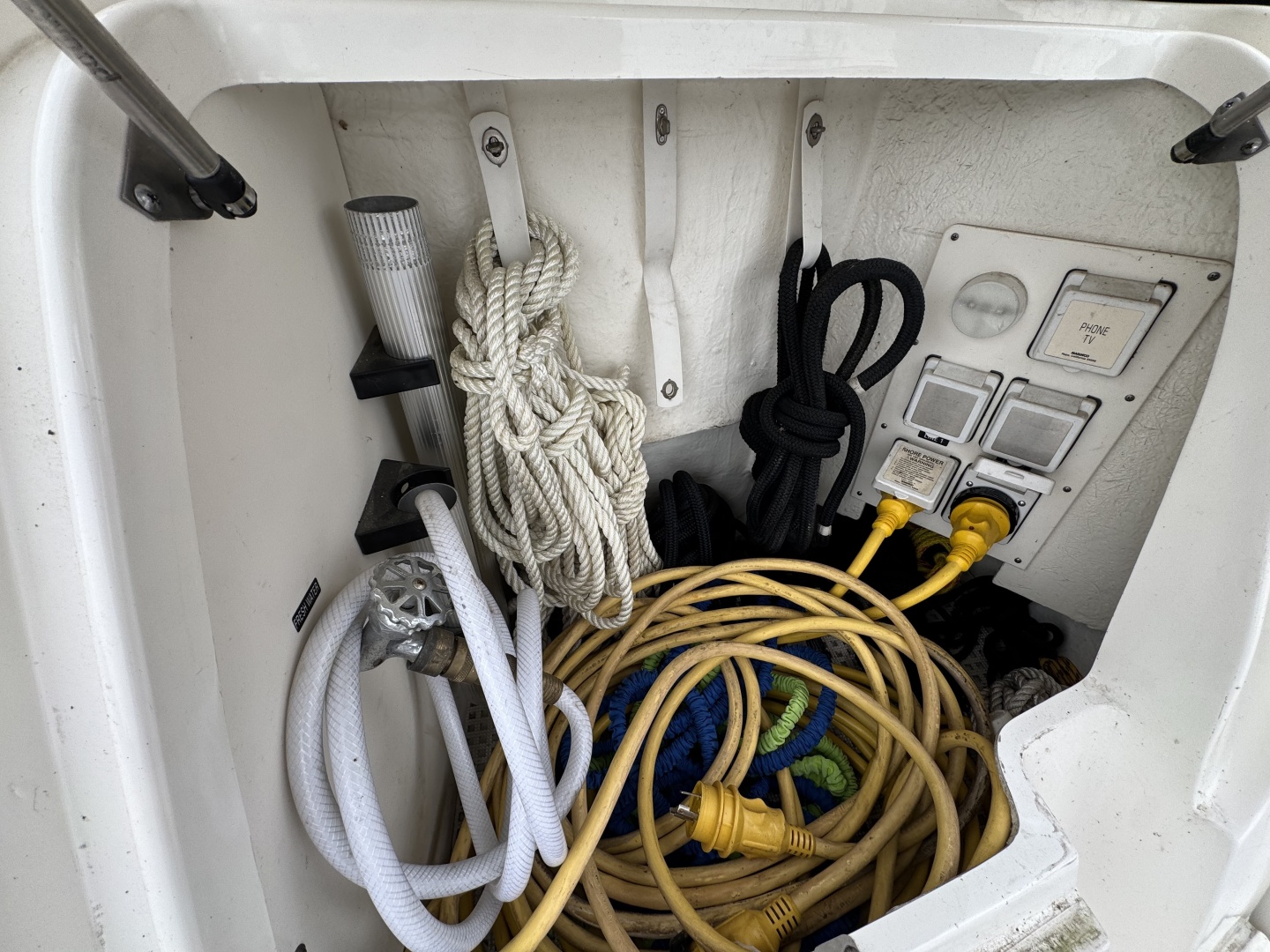 2010 Sea Ray 390 Sundancer