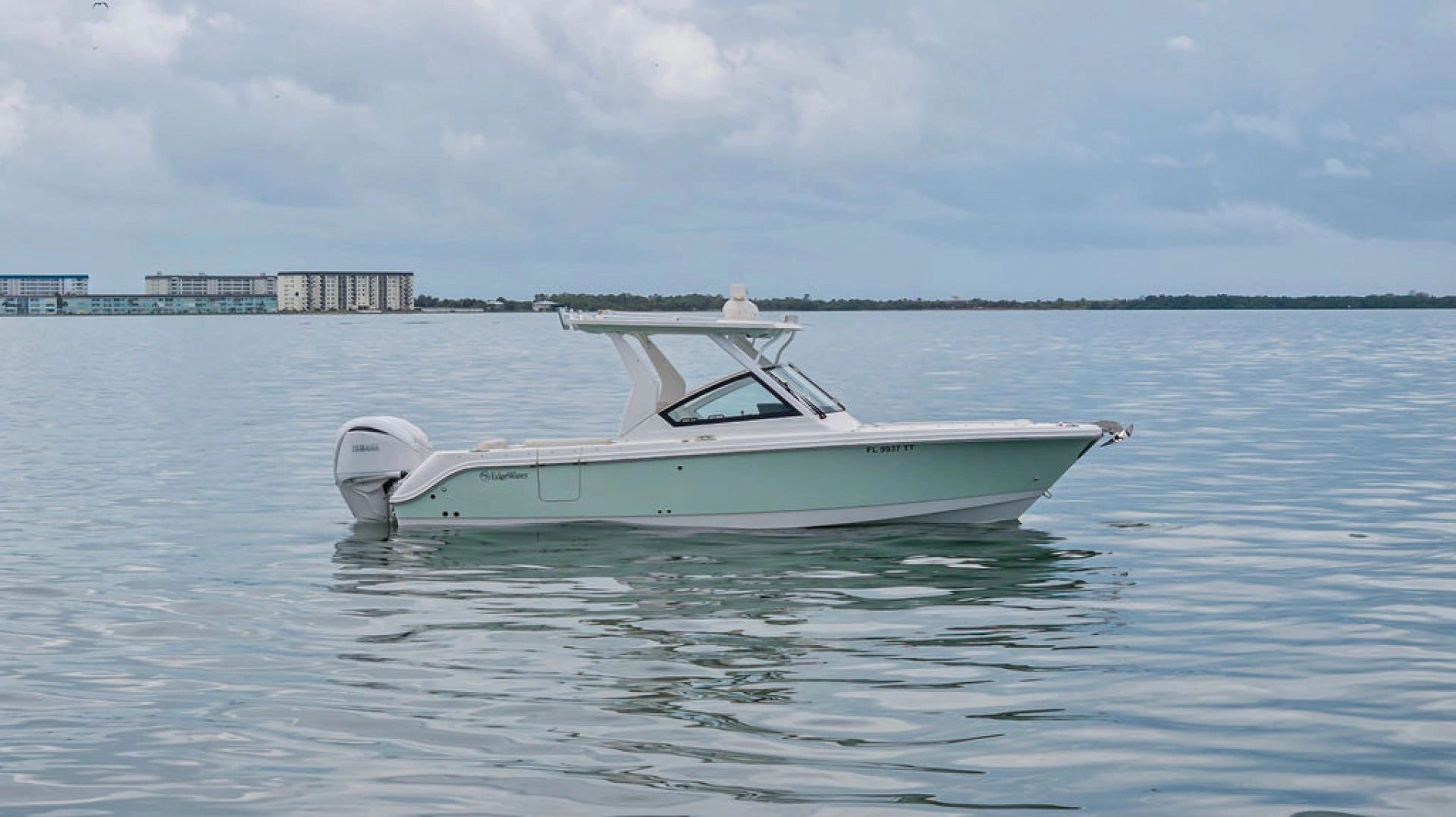 2024 Edgewater 262CX Crossover
