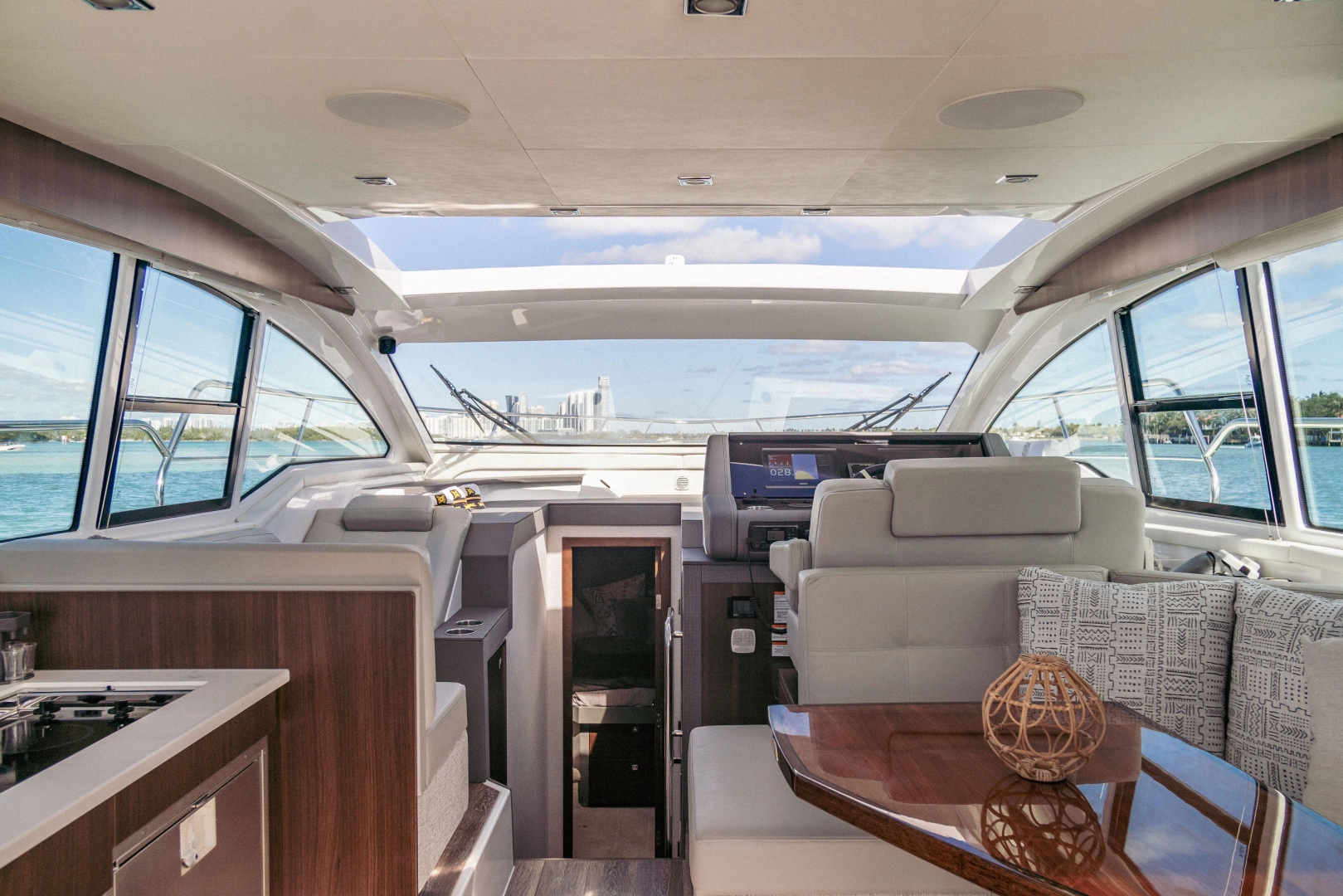 Cruisers Yachts 42 Cantius Yacht For Sale