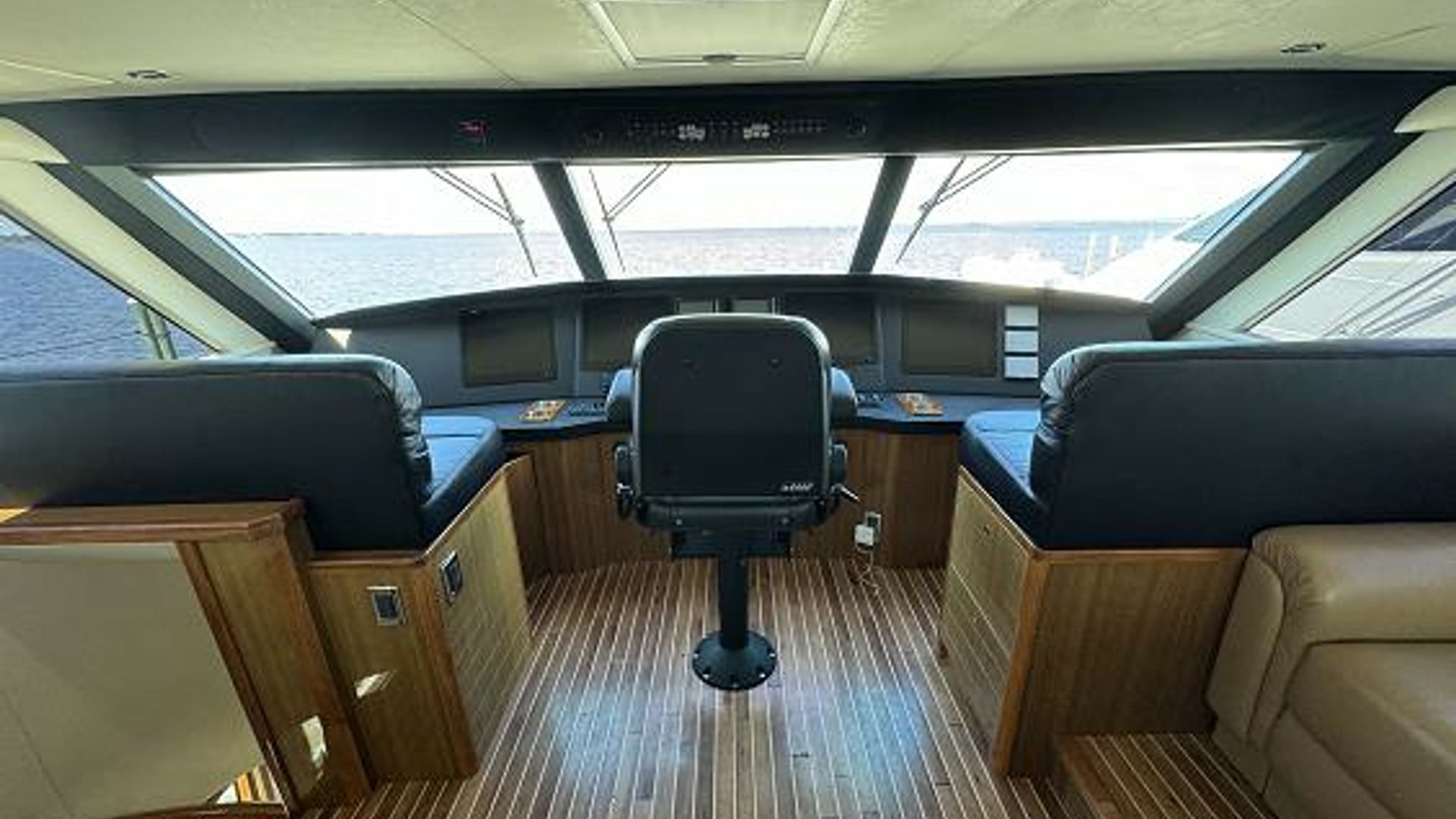 Never Settle 74ft Viking Yacht For Sale Never Settle 74ft Viking Yacht For Sale