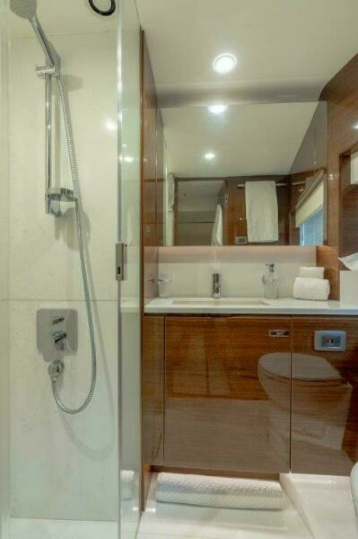 Kaos 85ft Princess Yacht For Sale Kaos 85ft Princess Yacht For Sale