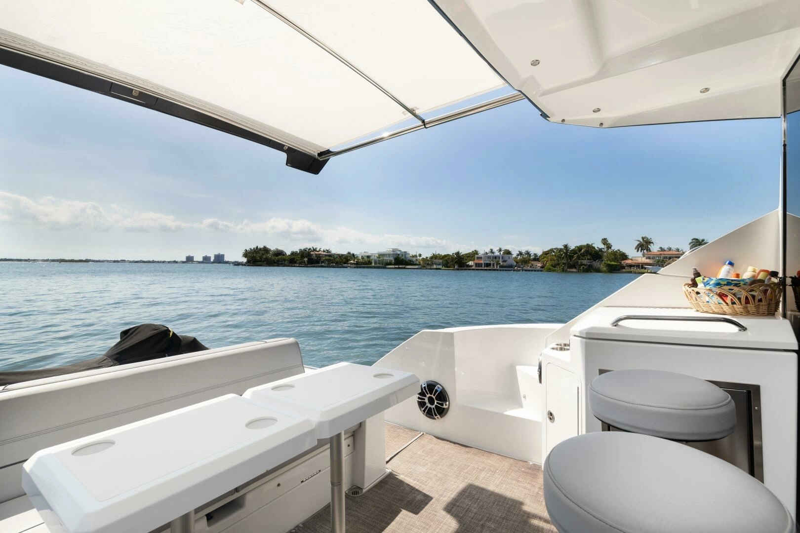 Cruisers 45 Cantius Yacht For Sale