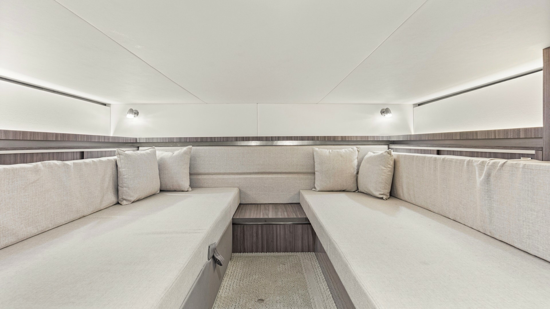 Raya Sunshine 32ft Sea Ray Yacht For Sale