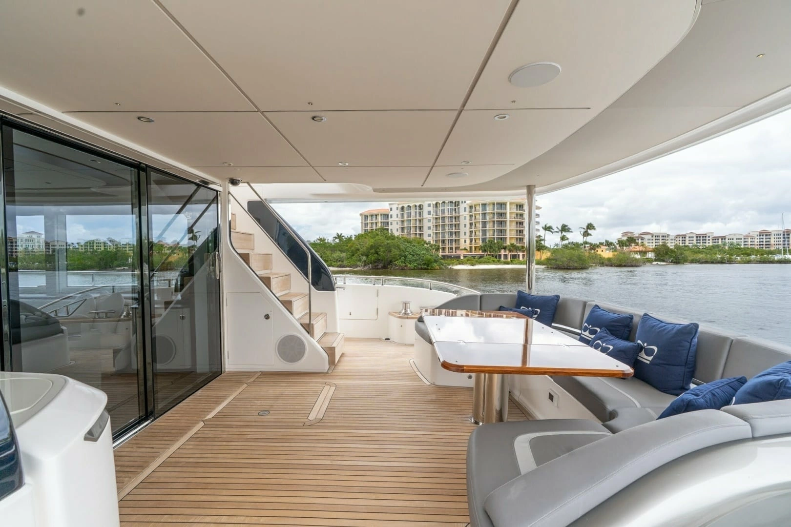 Princess X80 Yacht For Sale