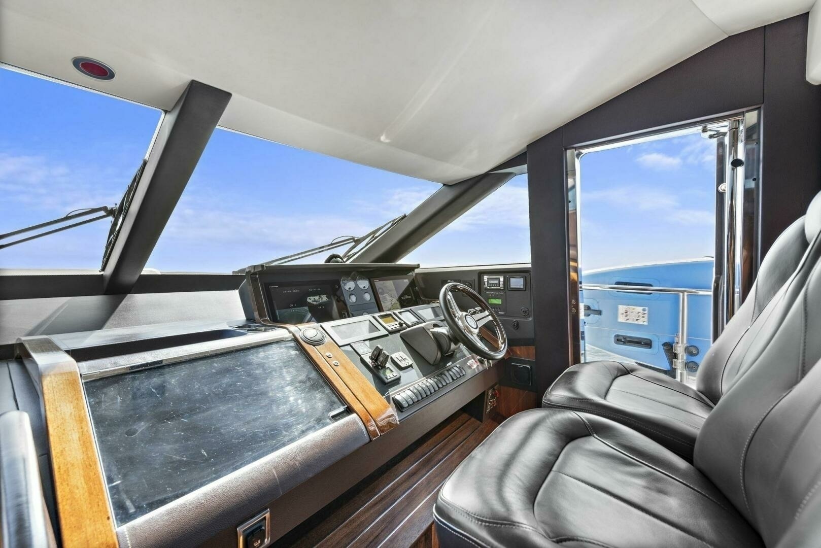 LA Z BUOY 72ft Princess Yacht For Sale