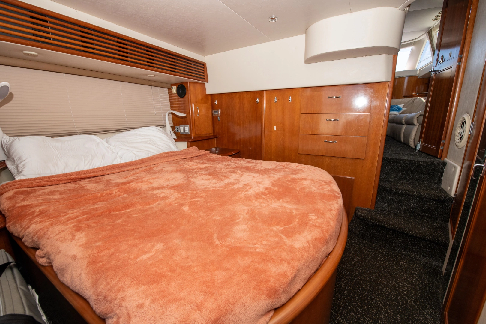 Carver 444 CMY Yacht For Sale
