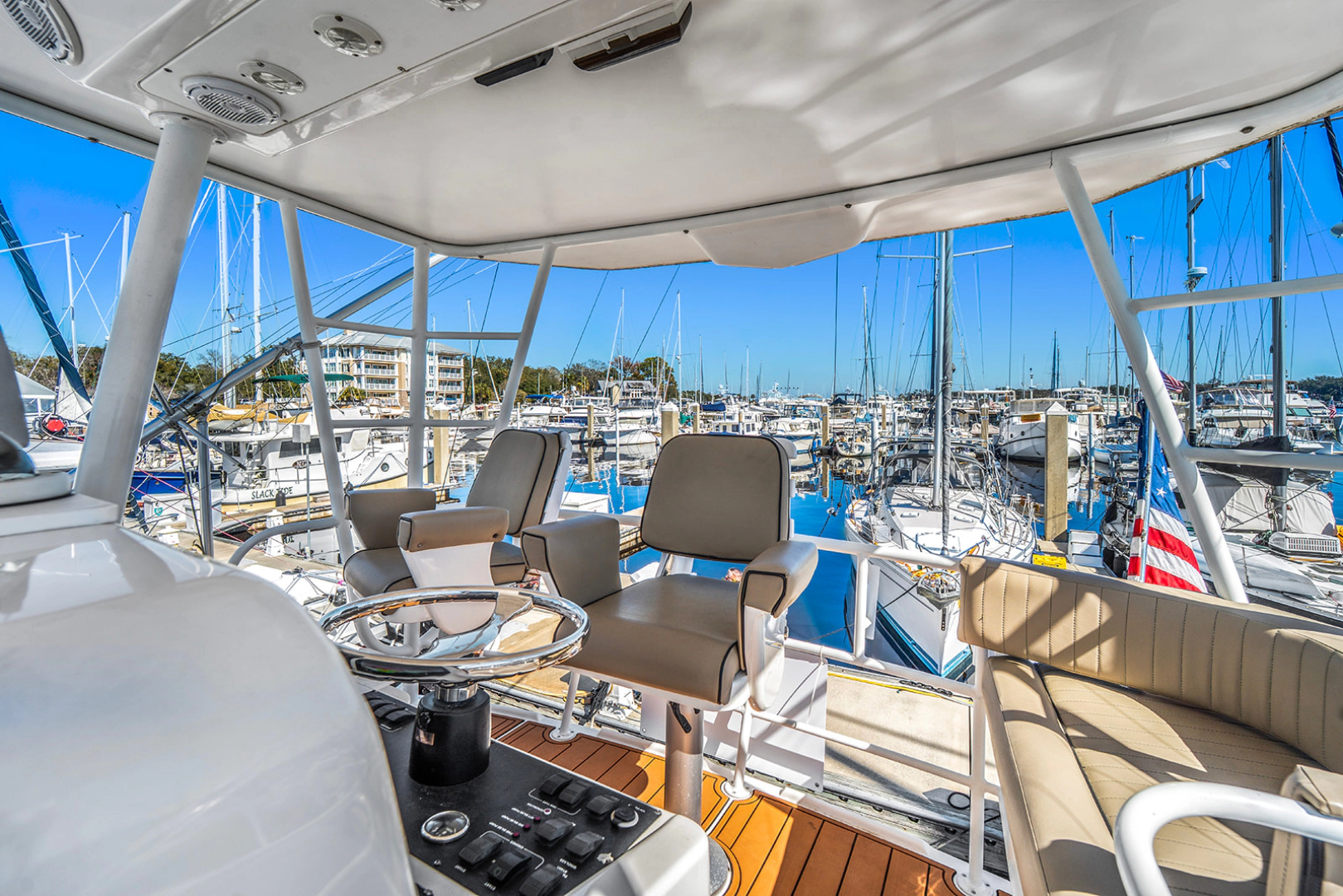 2006 Luhrs 41 Convertible