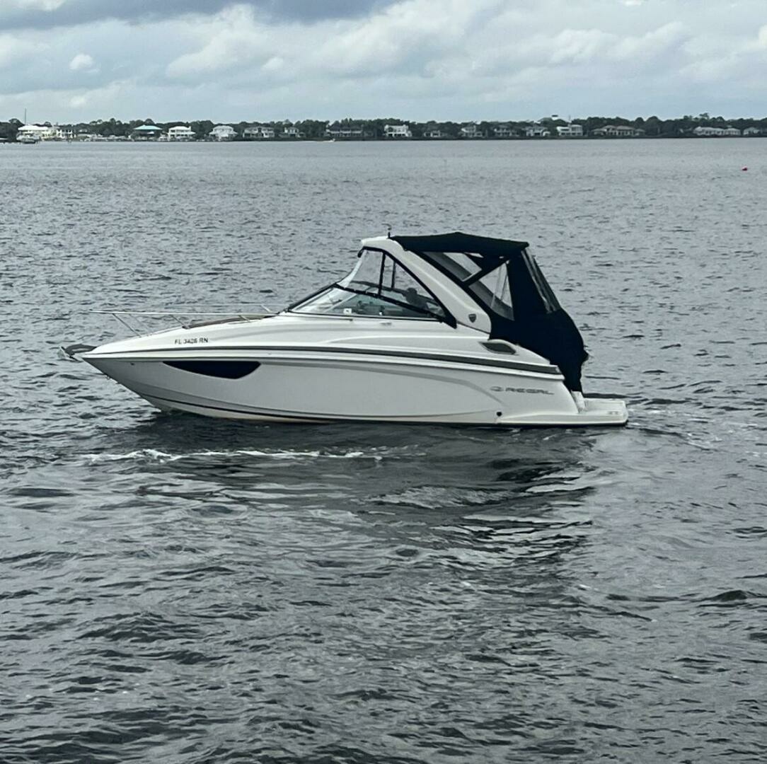 28ft Regal Yacht For Sale