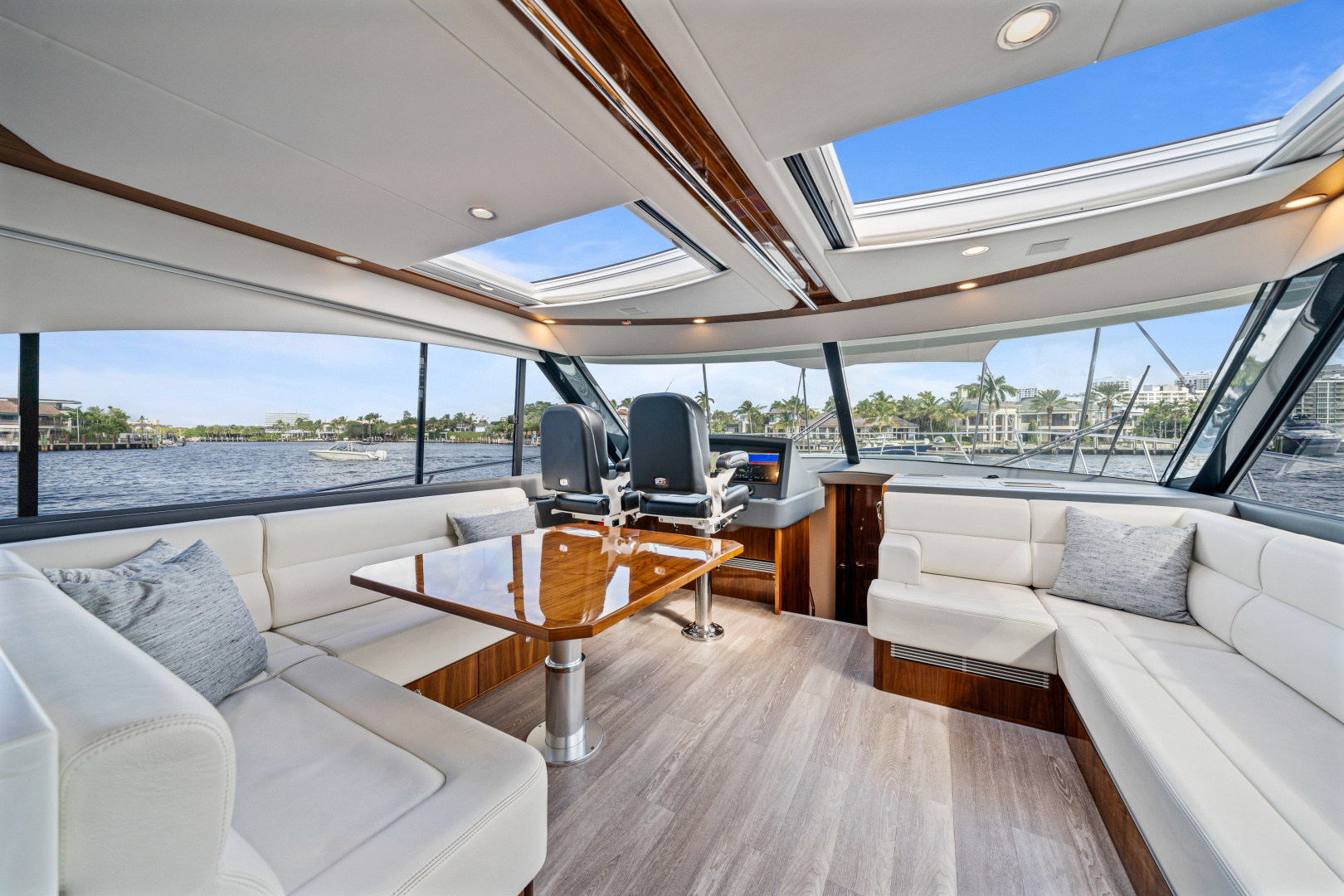 SAPPHIRE 57ft Riviera Yacht For Sale