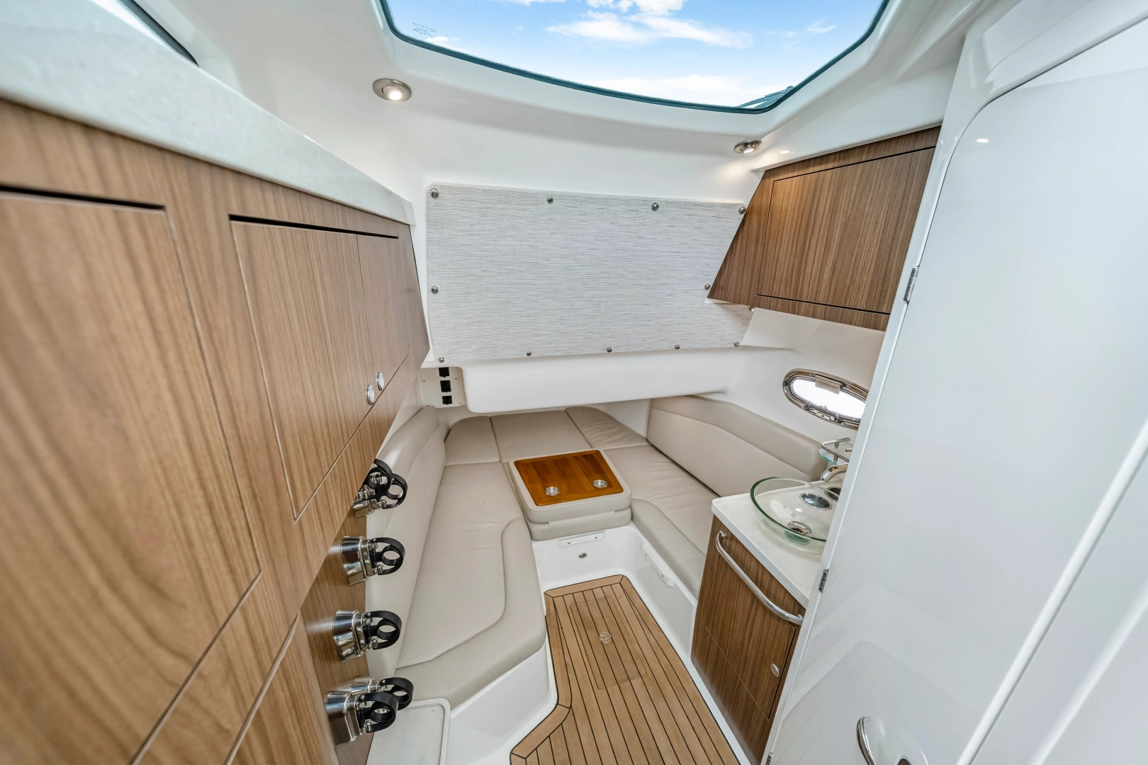 Boston Whaler 380 Outrage Yacht For Sale
