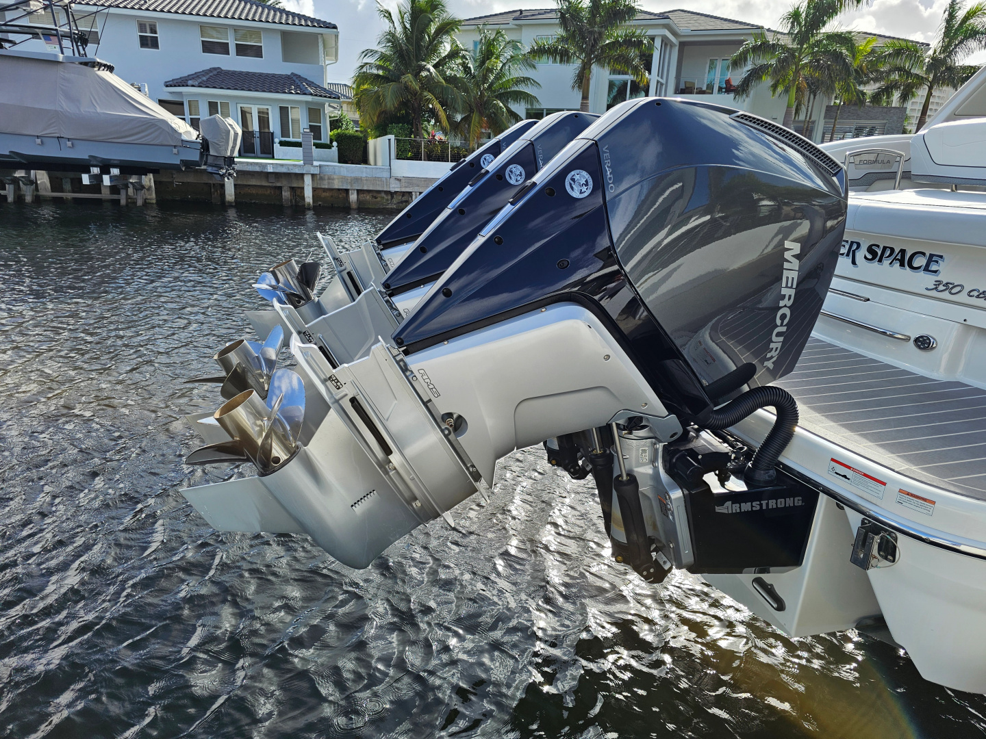OUTER SPACE 35ft Formula Yacht For Sale